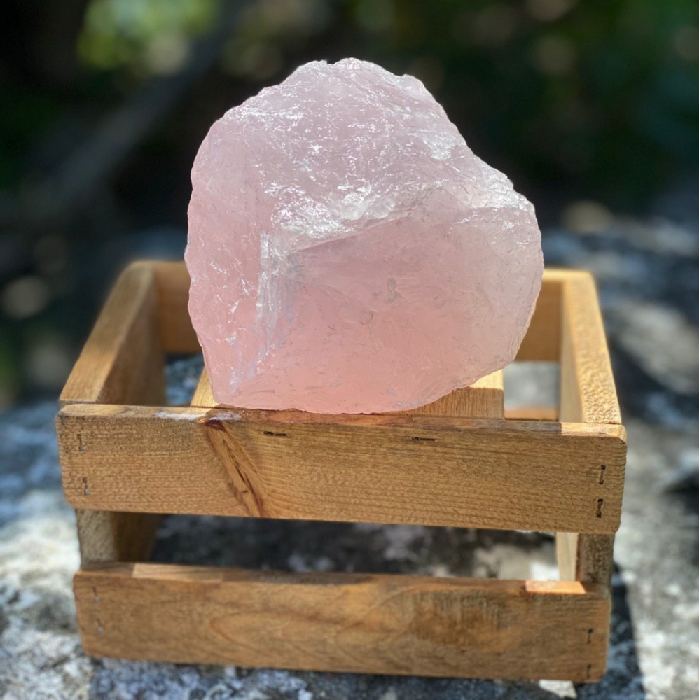 Raw Rose Quartz 🔮